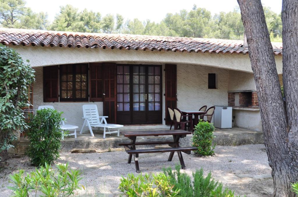 La Cigaliere Ξενοδοχείο Le Beausset Δωμάτιο φωτογραφία
